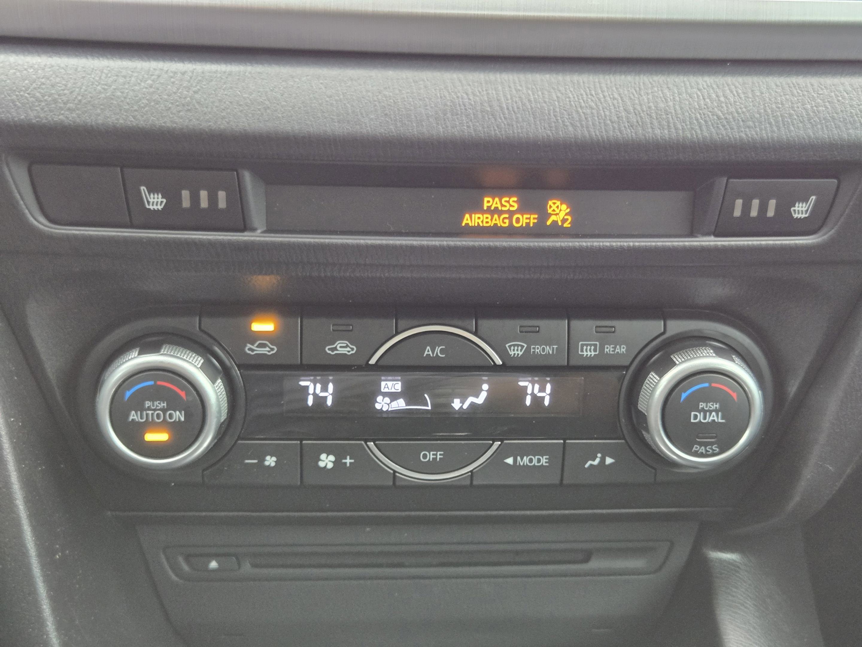 Used 2015 MAZDA MAZDA3 s Touring FWD image 15