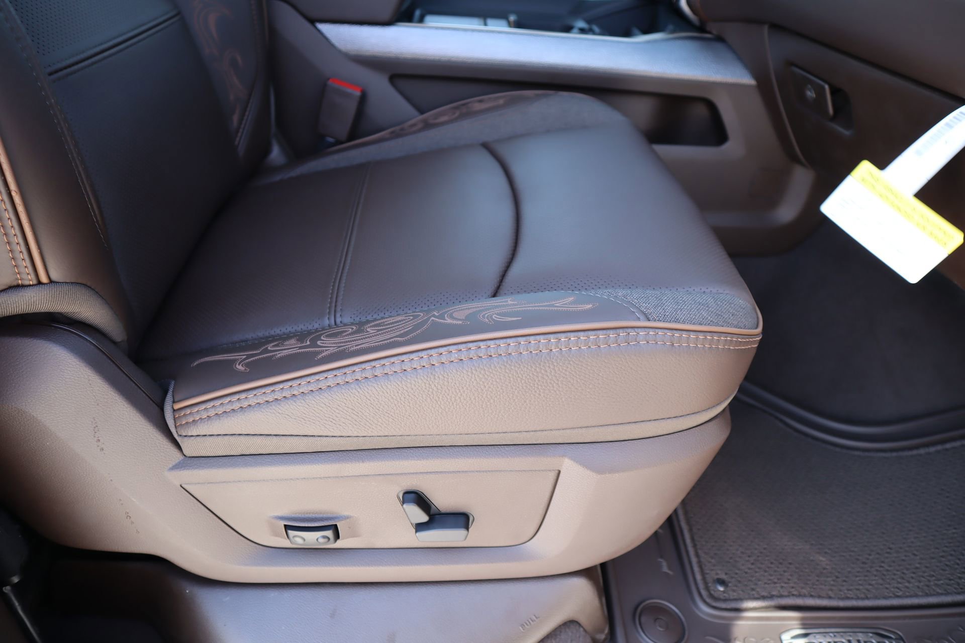 New 2026 RAM 2500 Limited image 15