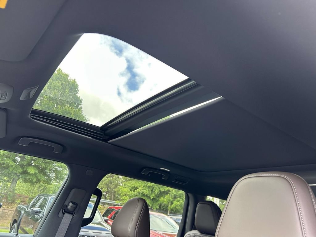 New 2026 Nissan Armada Platinum AWD/4WD image 17