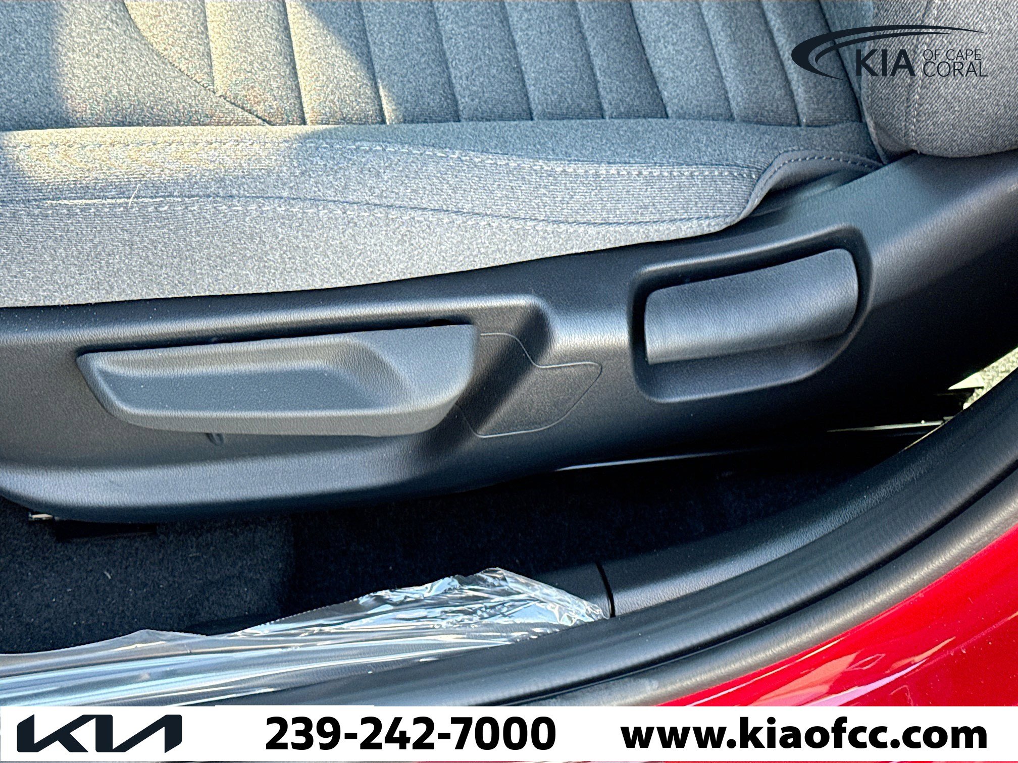 New 2025 Kia K4 EX image 22