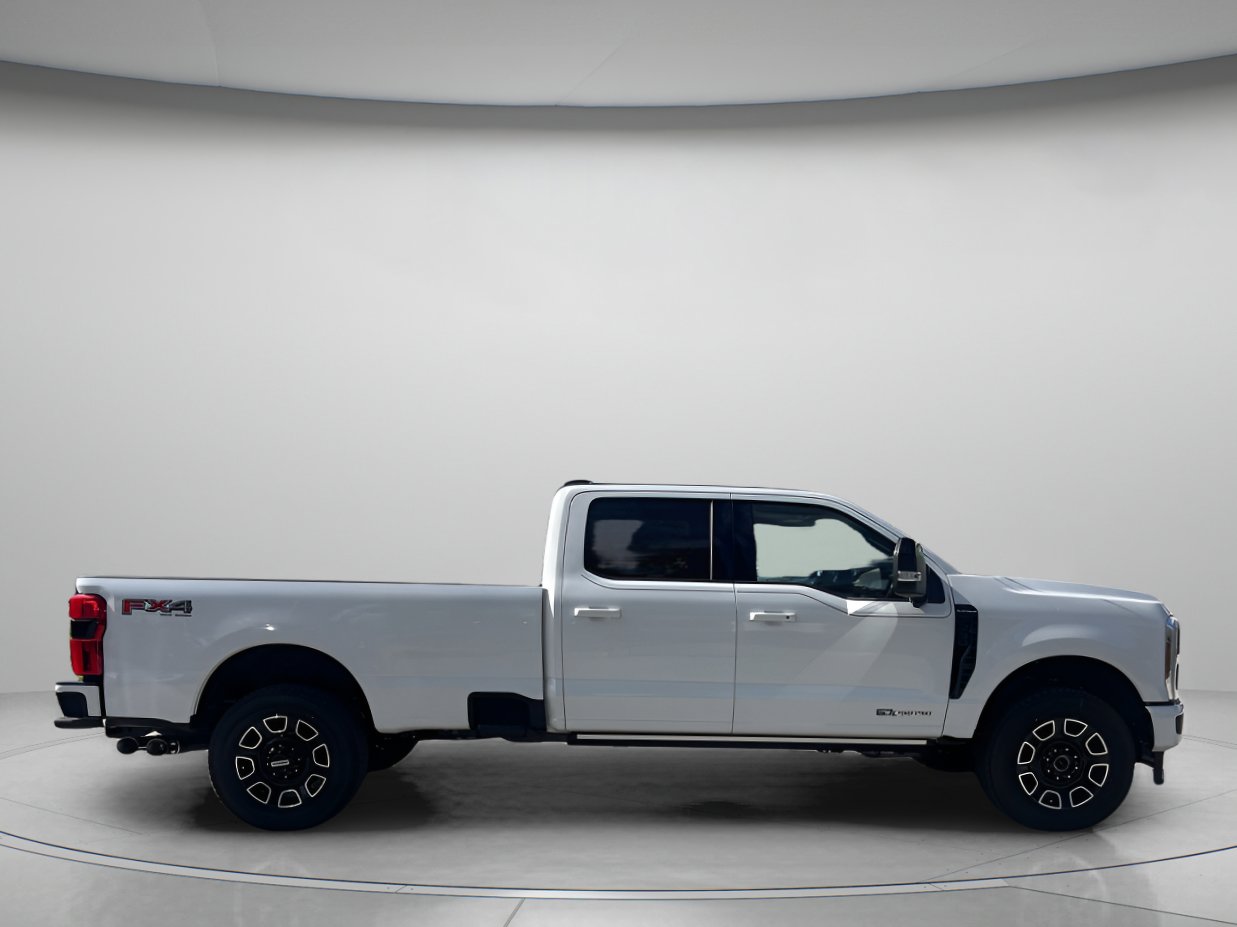 New 2026 Ford F250 Platinum w/ FX4 Off-Road Package image 2