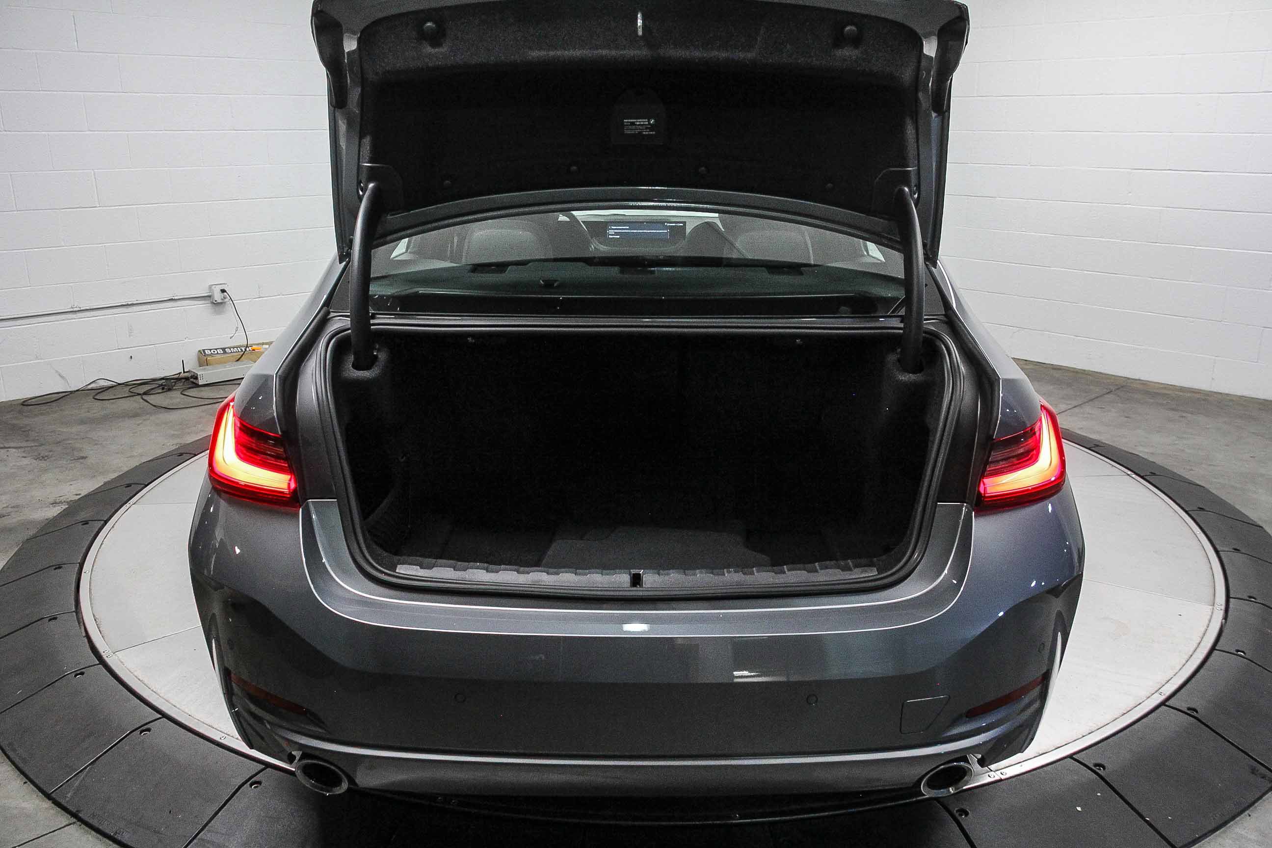 Used 2025 BMW 330i Sedan image 26