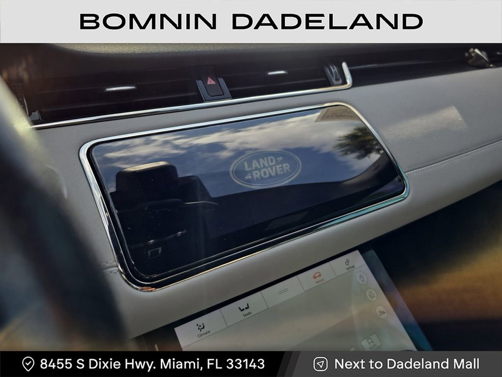 Used 2020 Land Rover Range Rover Evoque R-Dynamic SE image 22