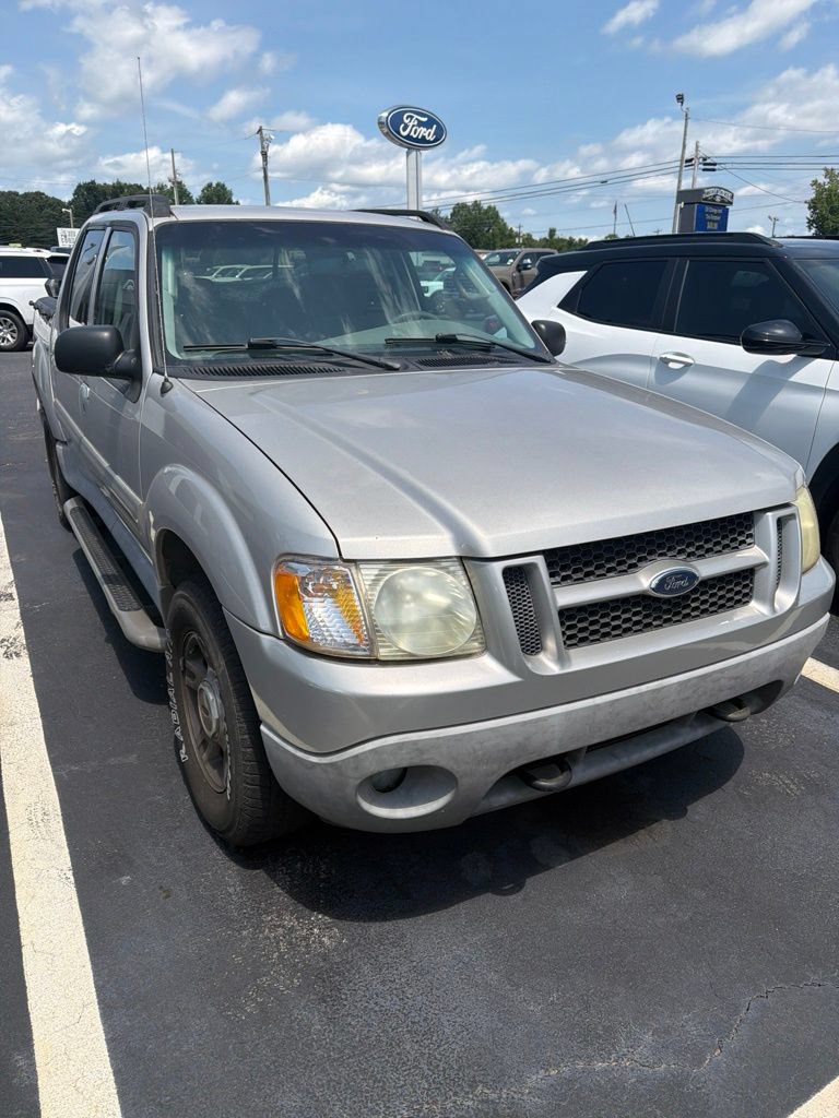 Used 2003 Ford Explorer Sport Trac 4x4 image 2
