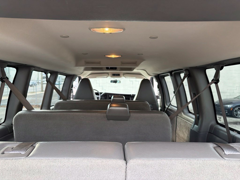 Used 2022 Chevrolet Express 2500 LS RWD image 18