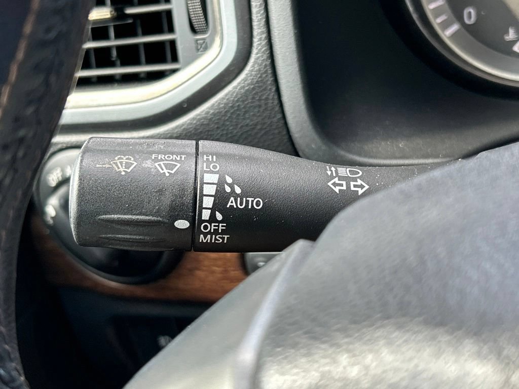 Used 2017 Nissan Titan Platinum Reserve RWD image 28
