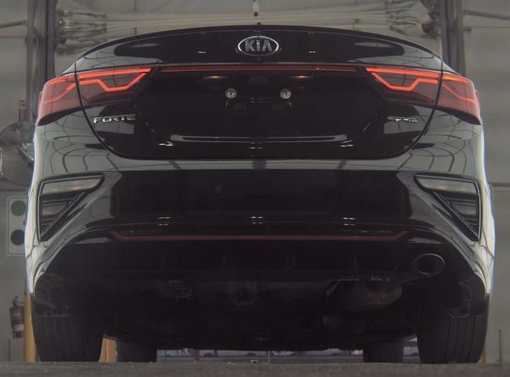 Used 2021 Kia Forte GT-Line w/ GT-Line Premium Package image 7