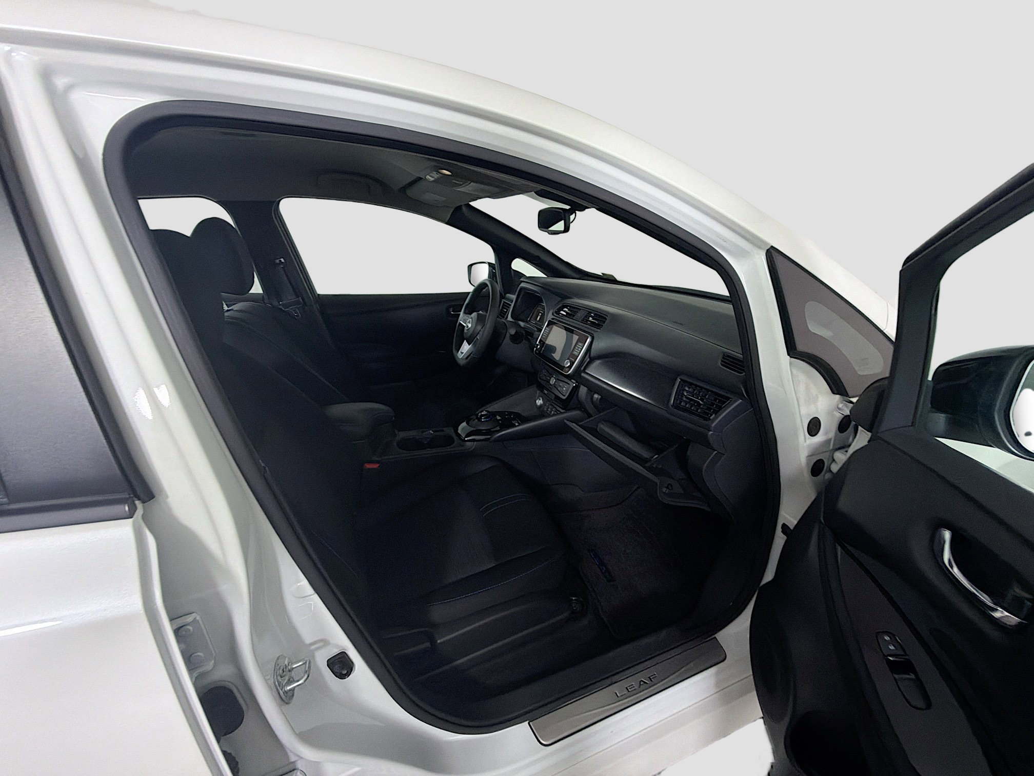 Used 2024 Nissan Leaf SV Plus FWD image 29