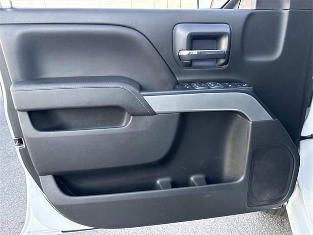 Used 2018 Chevrolet Silverado 1500 LT w/ All Star Edition image 13