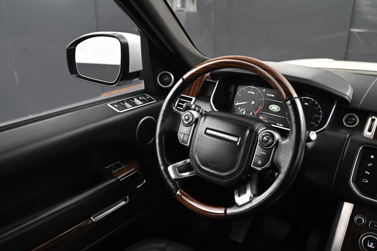Used 2016 Land Rover Range Rover HSE image 20