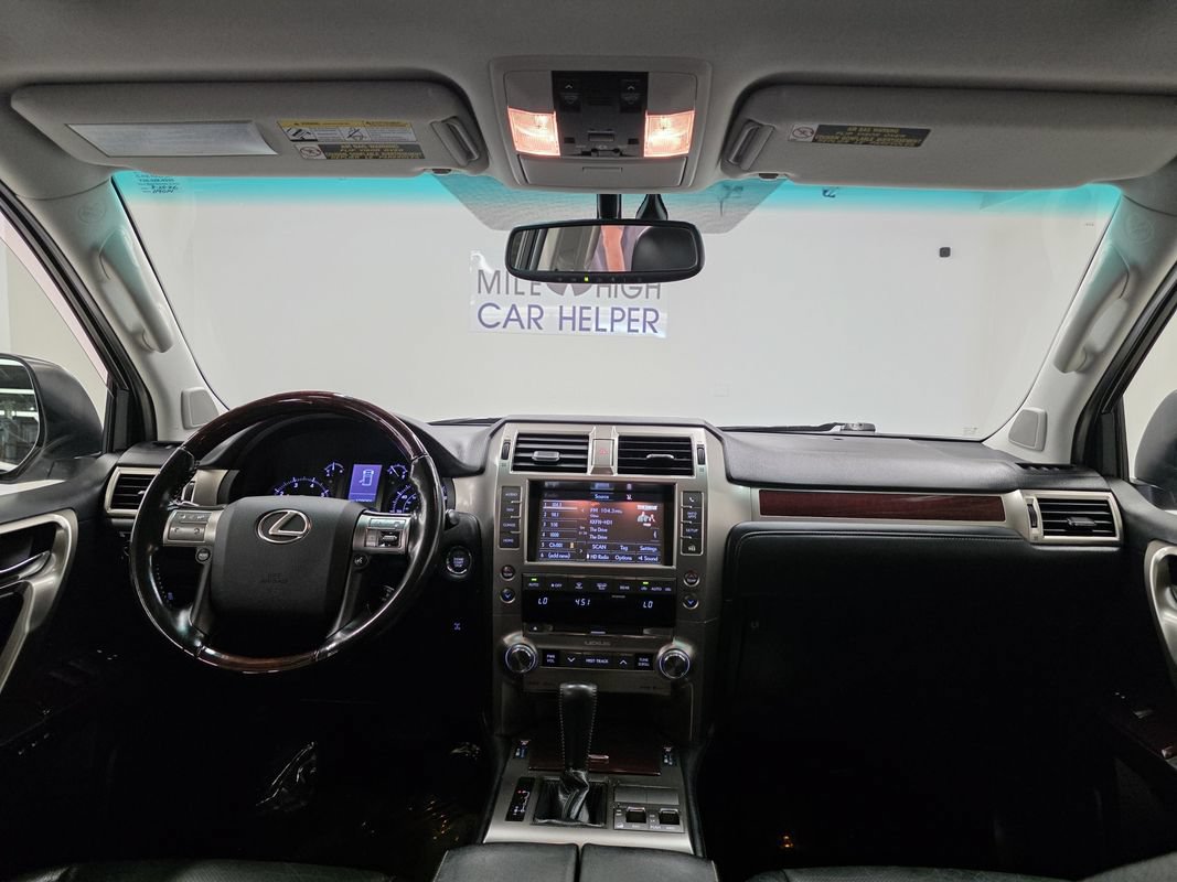 Used 2018 Lexus GX 460 Premium w/ Premium Package AWD/4WD image 15