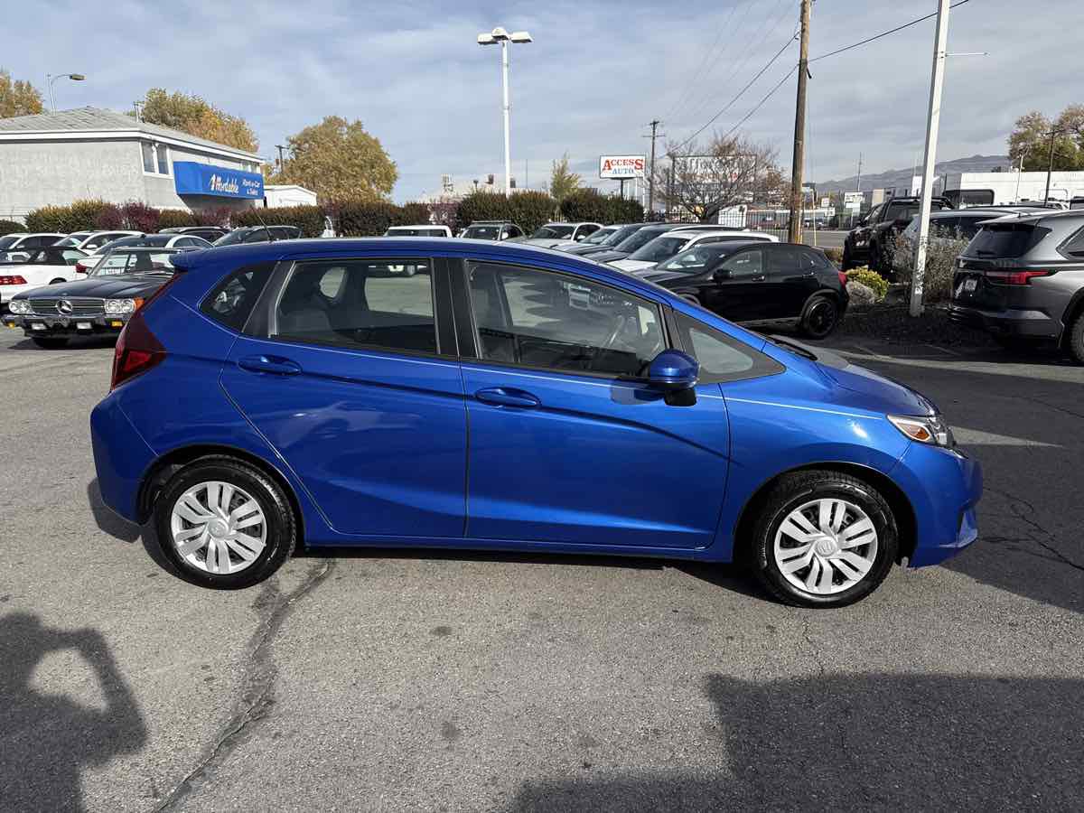 Used 2017 Honda Fit LX image 5