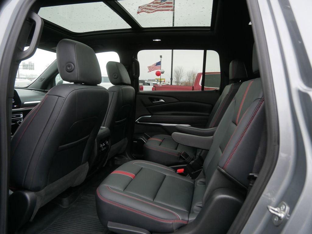 Certified 2024 Chevrolet Traverse RS w/ LPO, Floor Liner Package image 19