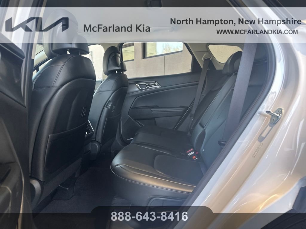 Used 2024 Kia Sportage EX image 30
