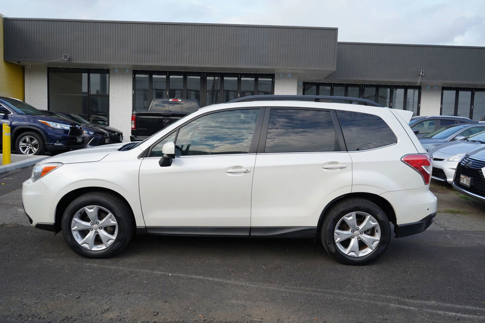 Used 2014 Subaru Forester 2.5i Limited image 2