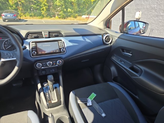 Certified 2025 Nissan Versa SV w/ Trunk Package FWD image 31