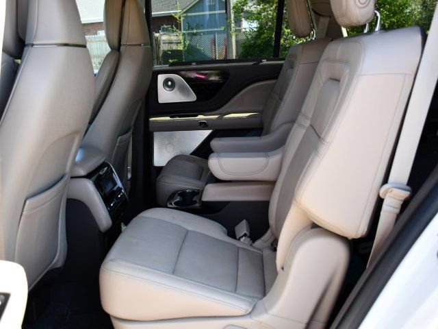 Used 2020 Lincoln Aviator Grand Touring w/ Equipment Group 302A image 16