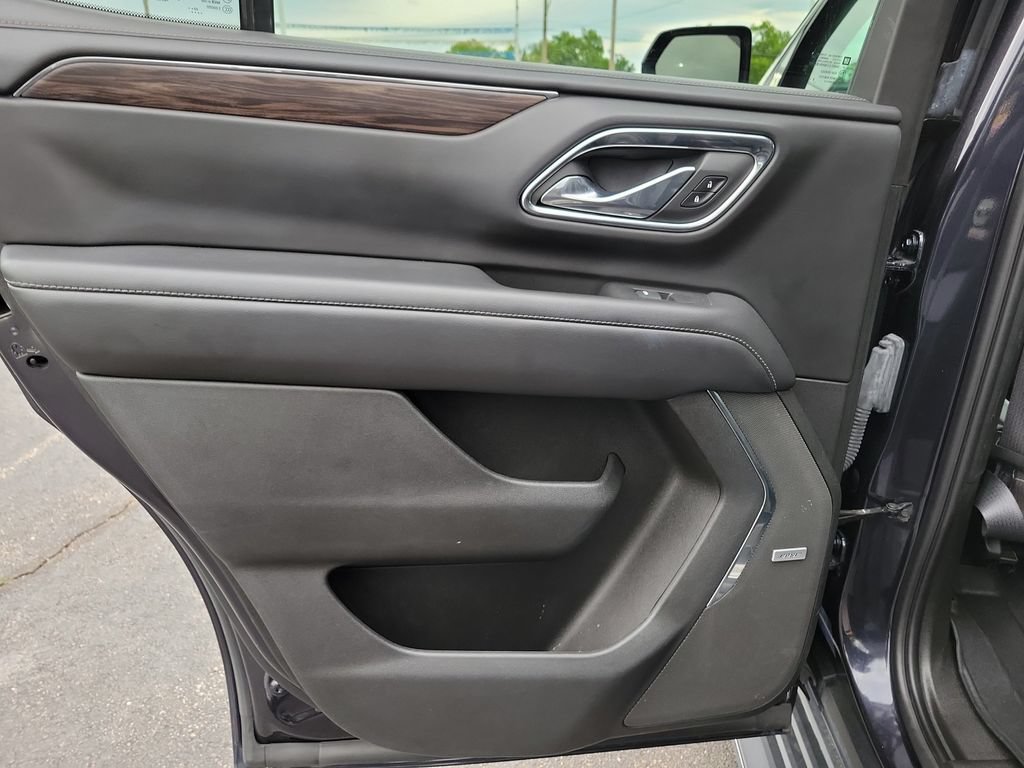 Used 2023 Chevrolet Tahoe LT AWD/4WD image 17