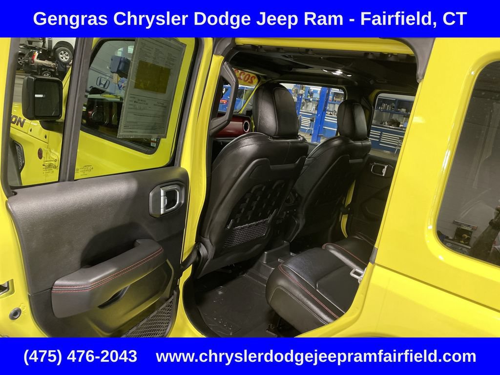 Used 2023 Jeep Wrangler Unlimited Rubicon w/ Cold Weather Group AWD/4WD image 22