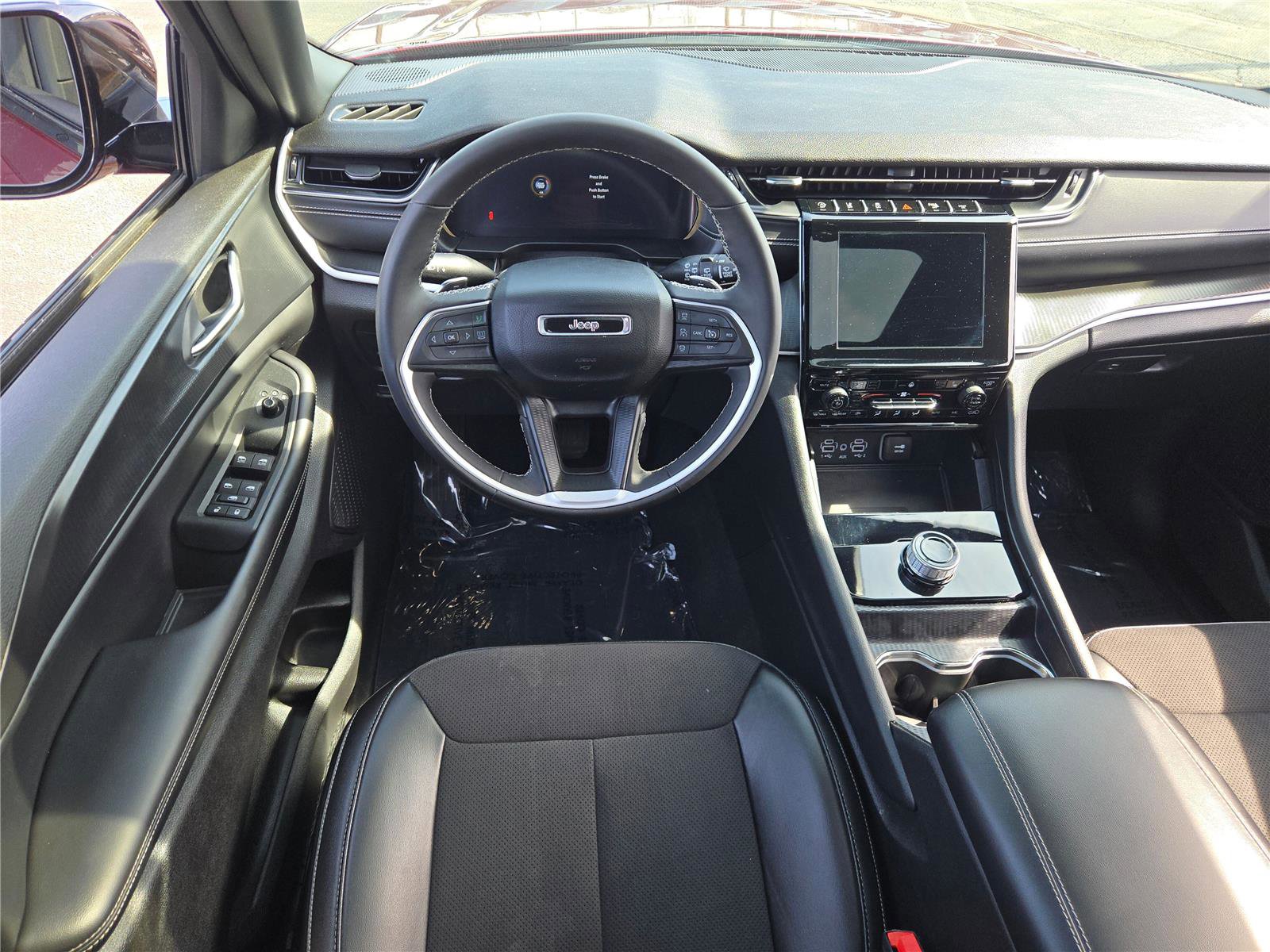 Certified 2024 Jeep Grand Cherokee Altitude image 23