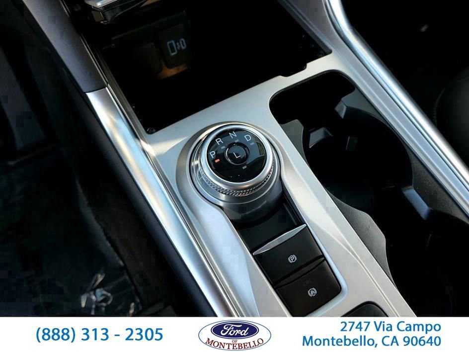 Used 2024 Ford Explorer XLT w/ Equipment Group 202A image 34