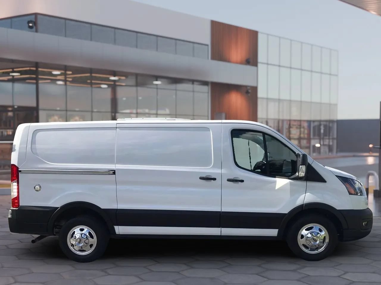 Used 2020 Ford Transit 250 Low Roof AWD image 5