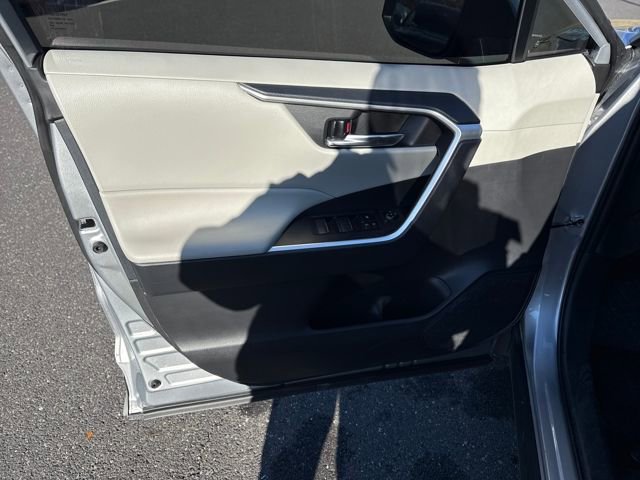 Used 2024 Toyota RAV4 XLE image 15