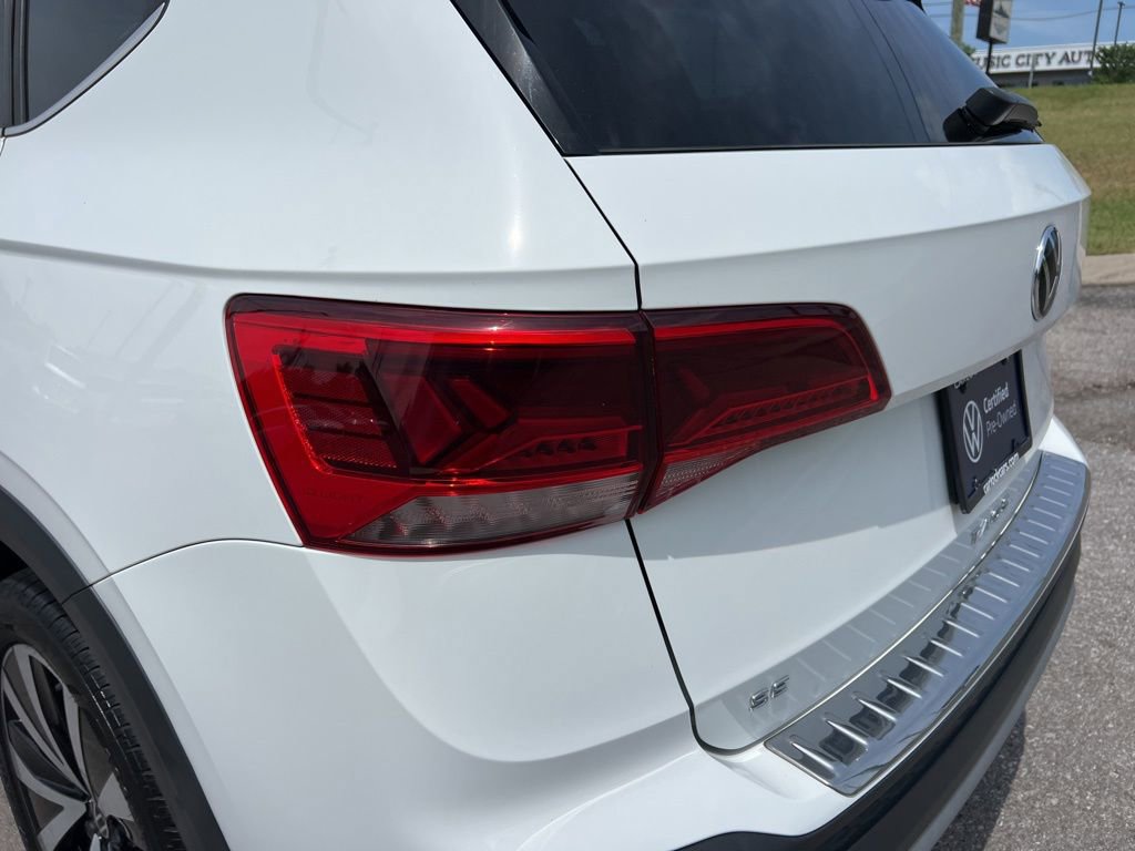 Certified 2023 Volkswagen Taos SE FWD image 13