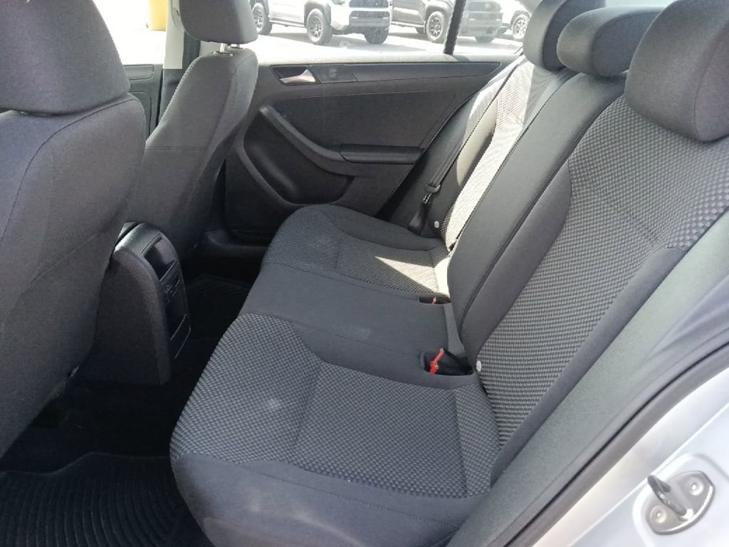 Used 2013 Volkswagen Jetta S FWD image 27