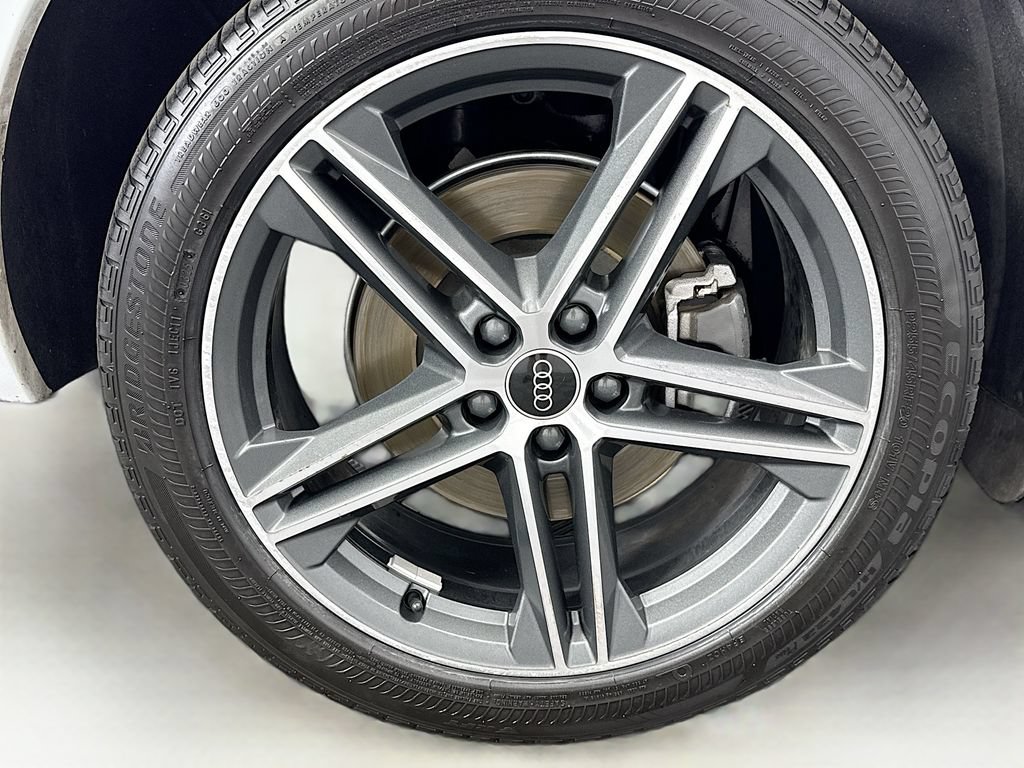 Used 2023 Audi Q5 e Premium Plus w/ Premium Plus Package AWD/4WD image 31