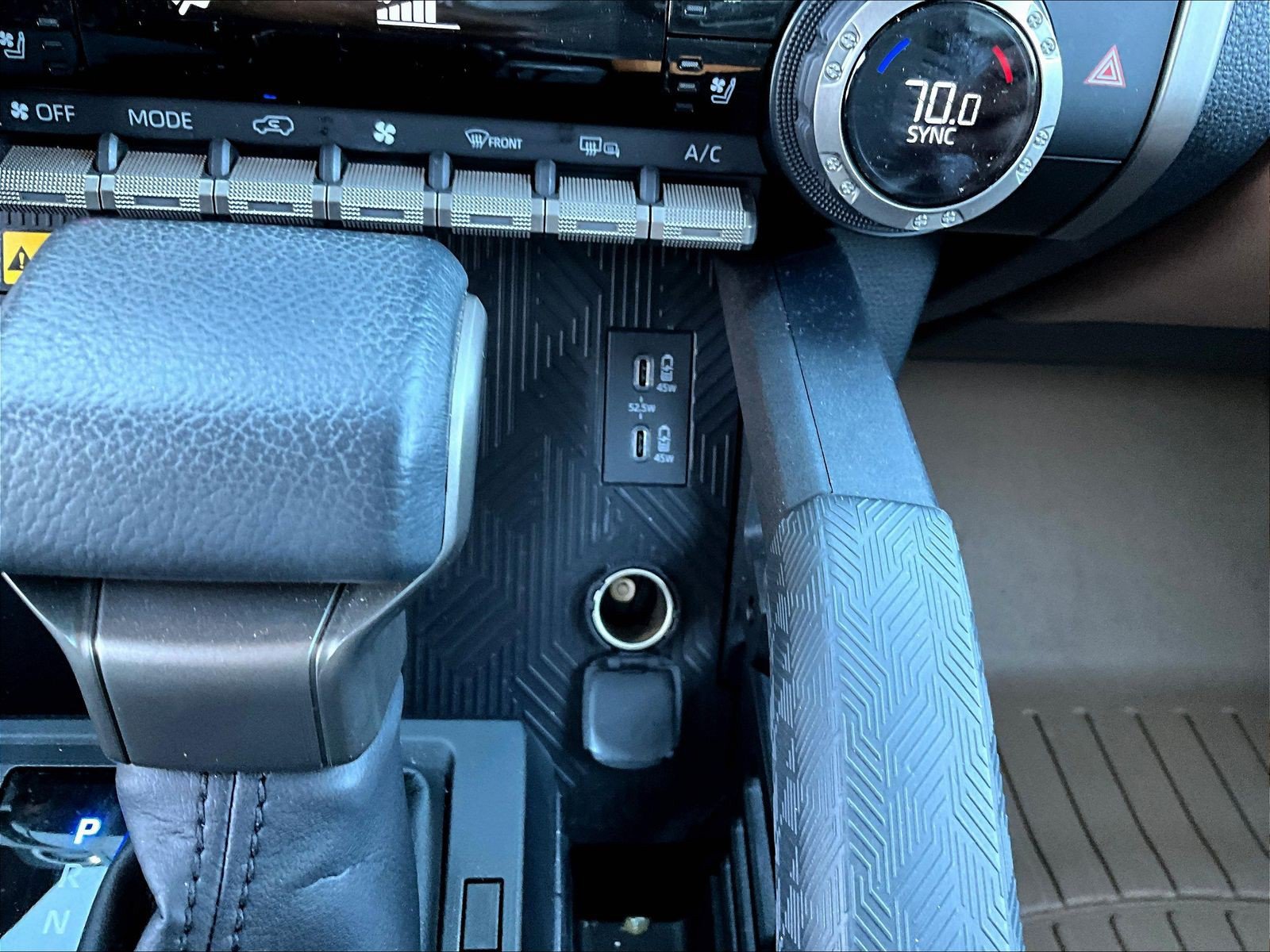 Used 2025 Toyota 4Runner Limited AWD/4WD image 16