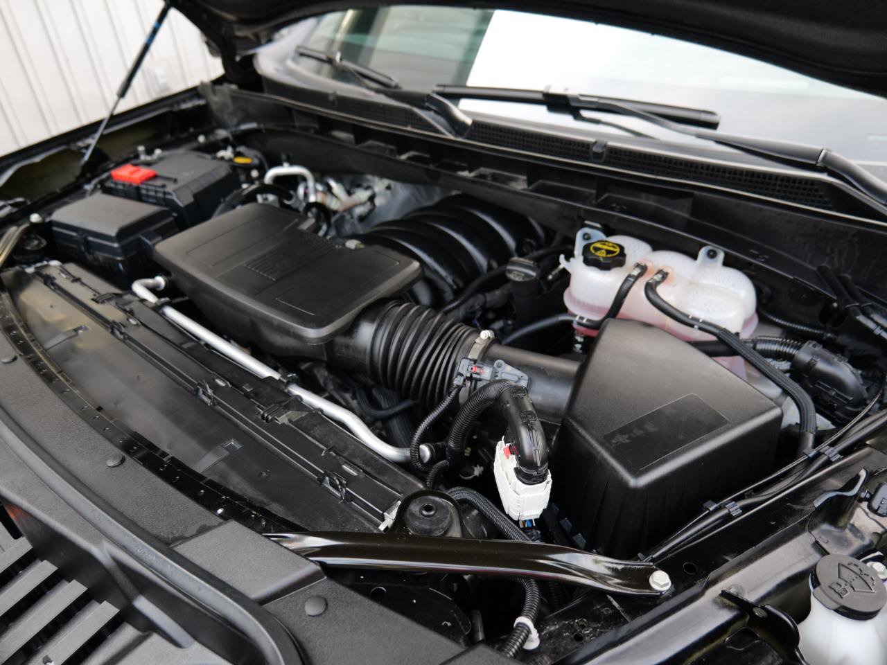 Used 2025 Cadillac Escalade Sport w/ Touring Package image 58