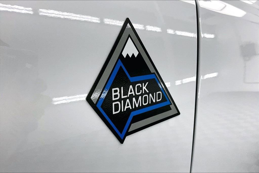 Certified 2023 Ford Bronco Black Diamond image 8