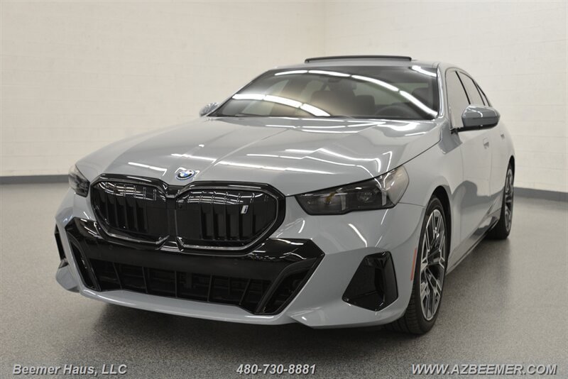 Used 2026 BMW i5 eDrive40 RWD image 1