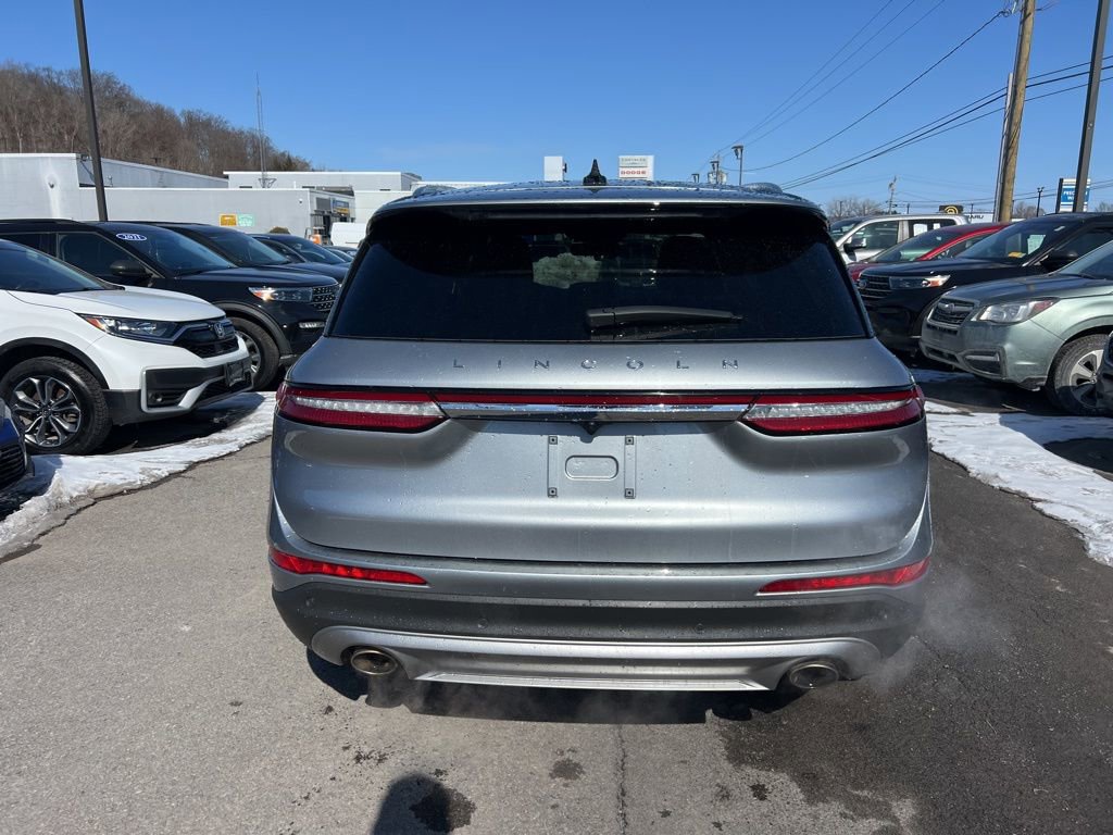 Used 2022 Lincoln Corsair Standard w/ Equipment Group 101A image 4