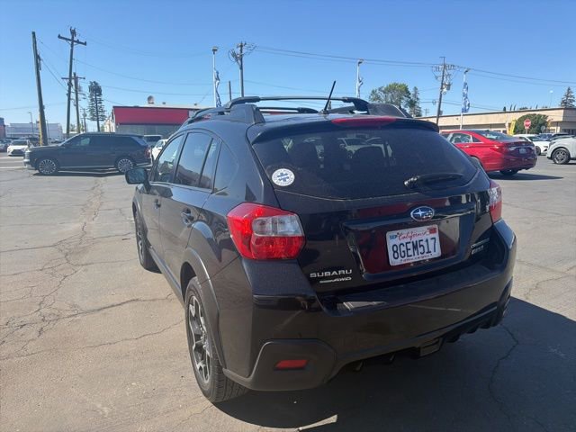 Used 2017 Subaru Crosstrek 2.0i Premium w/ Moonroof Package image 5