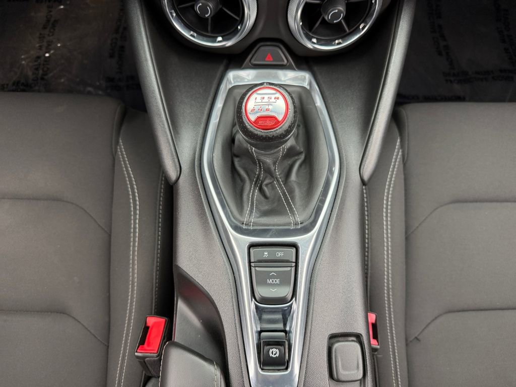 Used 2017 Chevrolet Camaro SS image 13