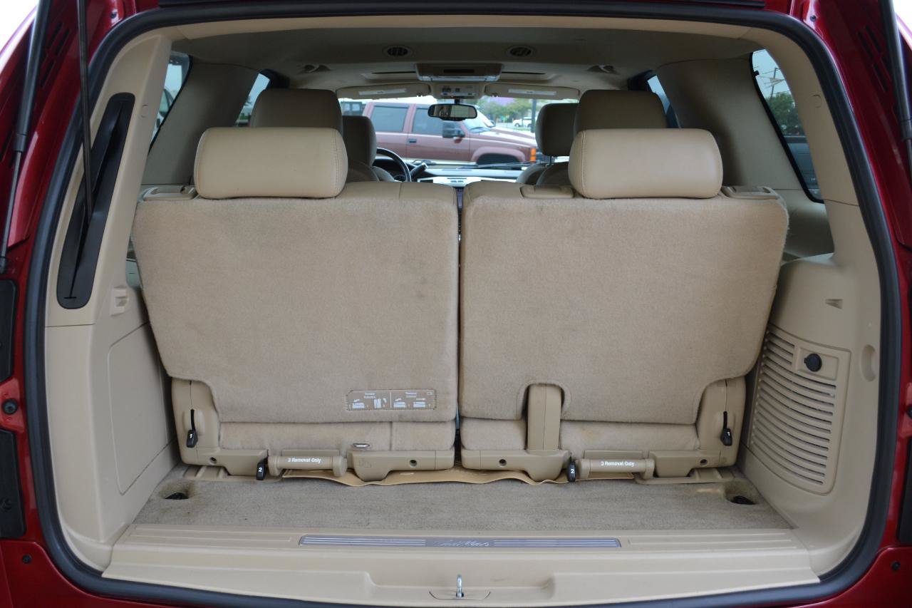 Used 2014 Cadillac Escalade Premium AWD/4WD image 8