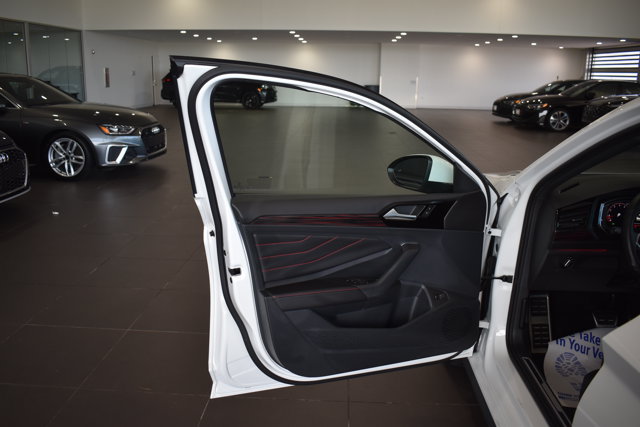 Used 2023 Volkswagen Jetta GLI Autobahn FWD image 9