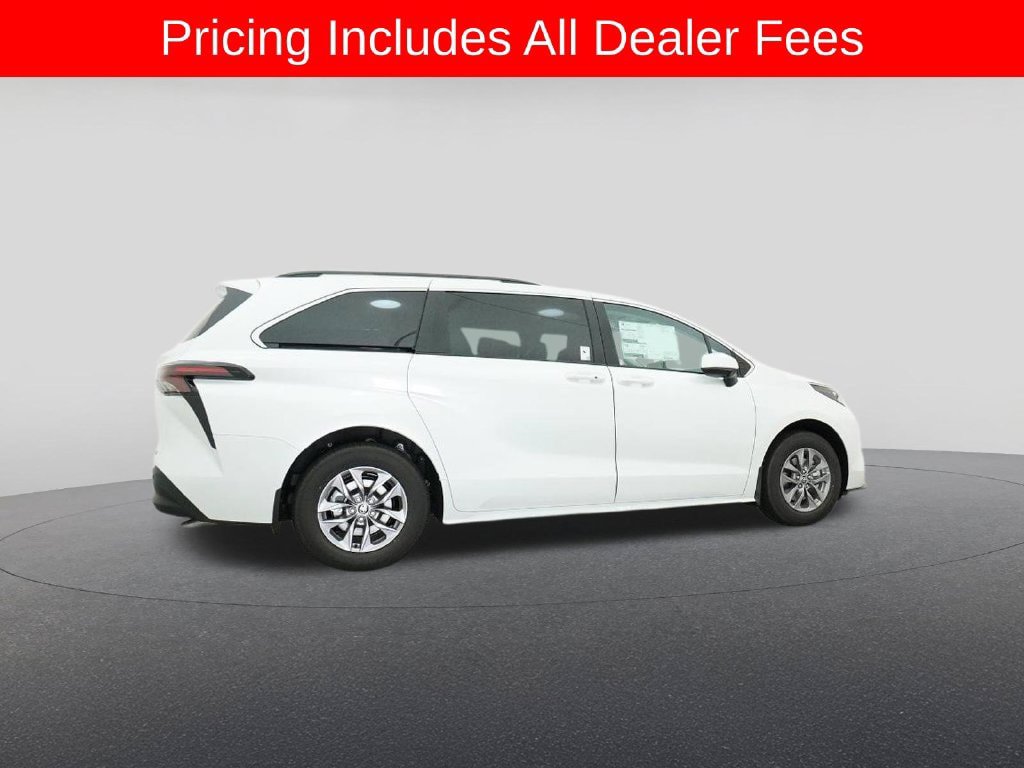 New 2026 Toyota Sienna XLE FWD image 26