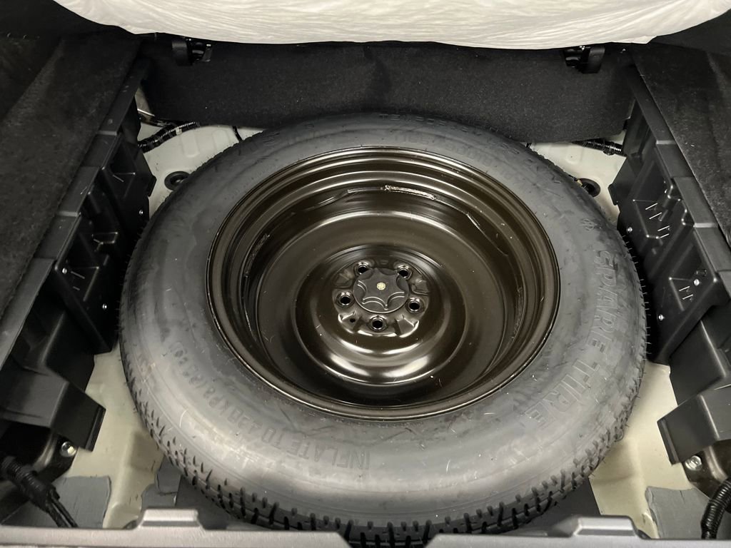 Used 2024 Nissan Murano SV image 34