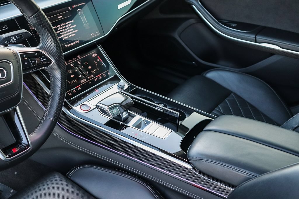 Used 2022 Audi S8 AWD/4WD image 23