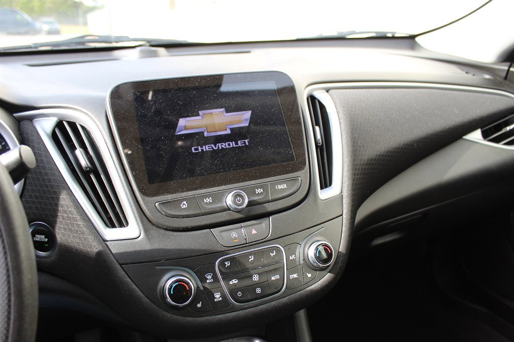 Used 2023 Chevrolet Malibu LT FWD image 8