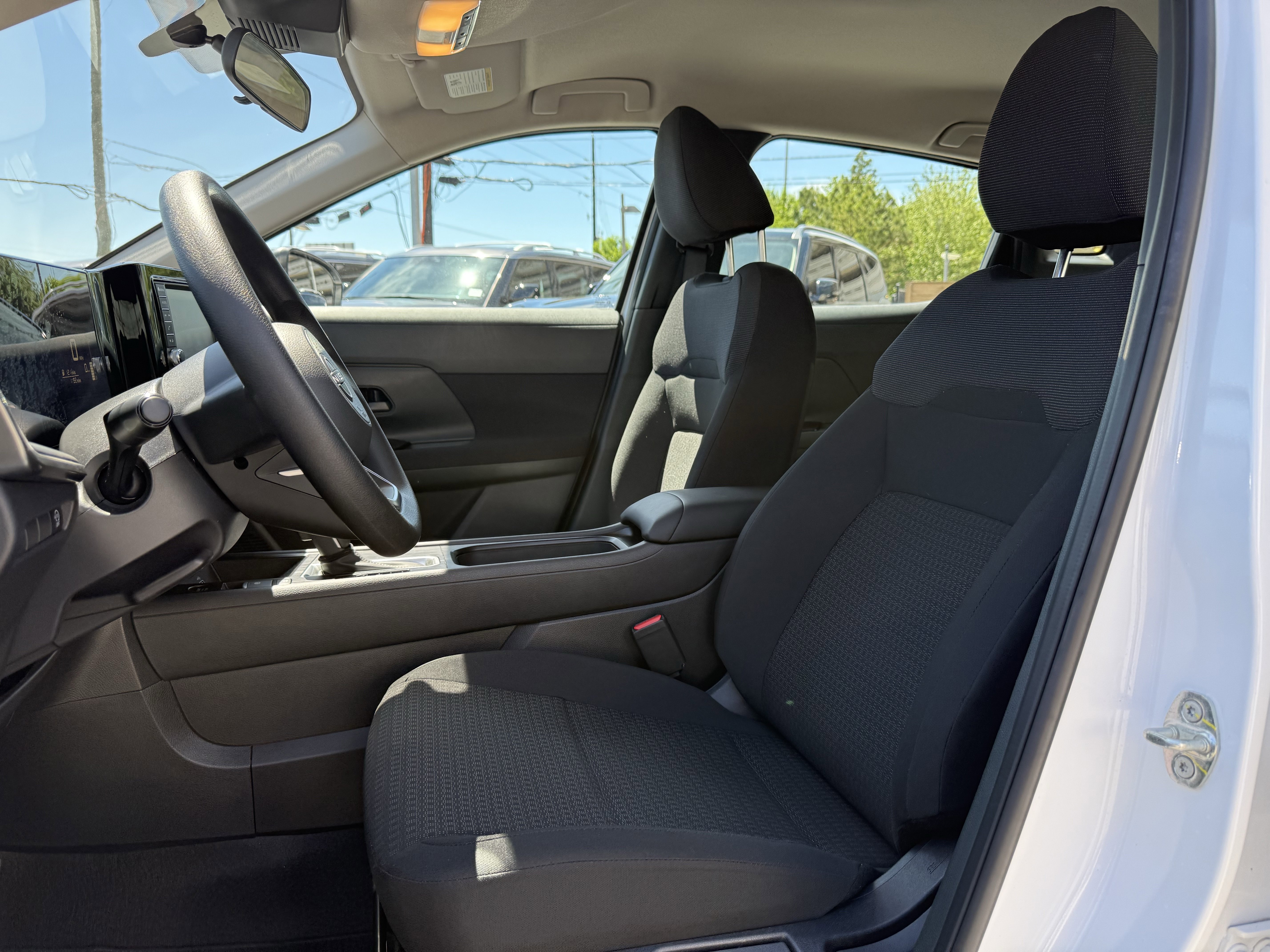 Used 2025 Nissan Kicks S image 10