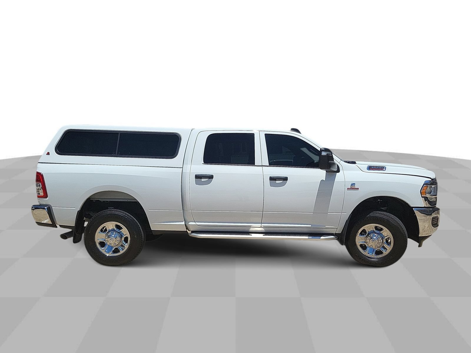 Used 2024 RAM 3500 Tradesman w/ Chrome Appearance Group AWD/4WD image 9