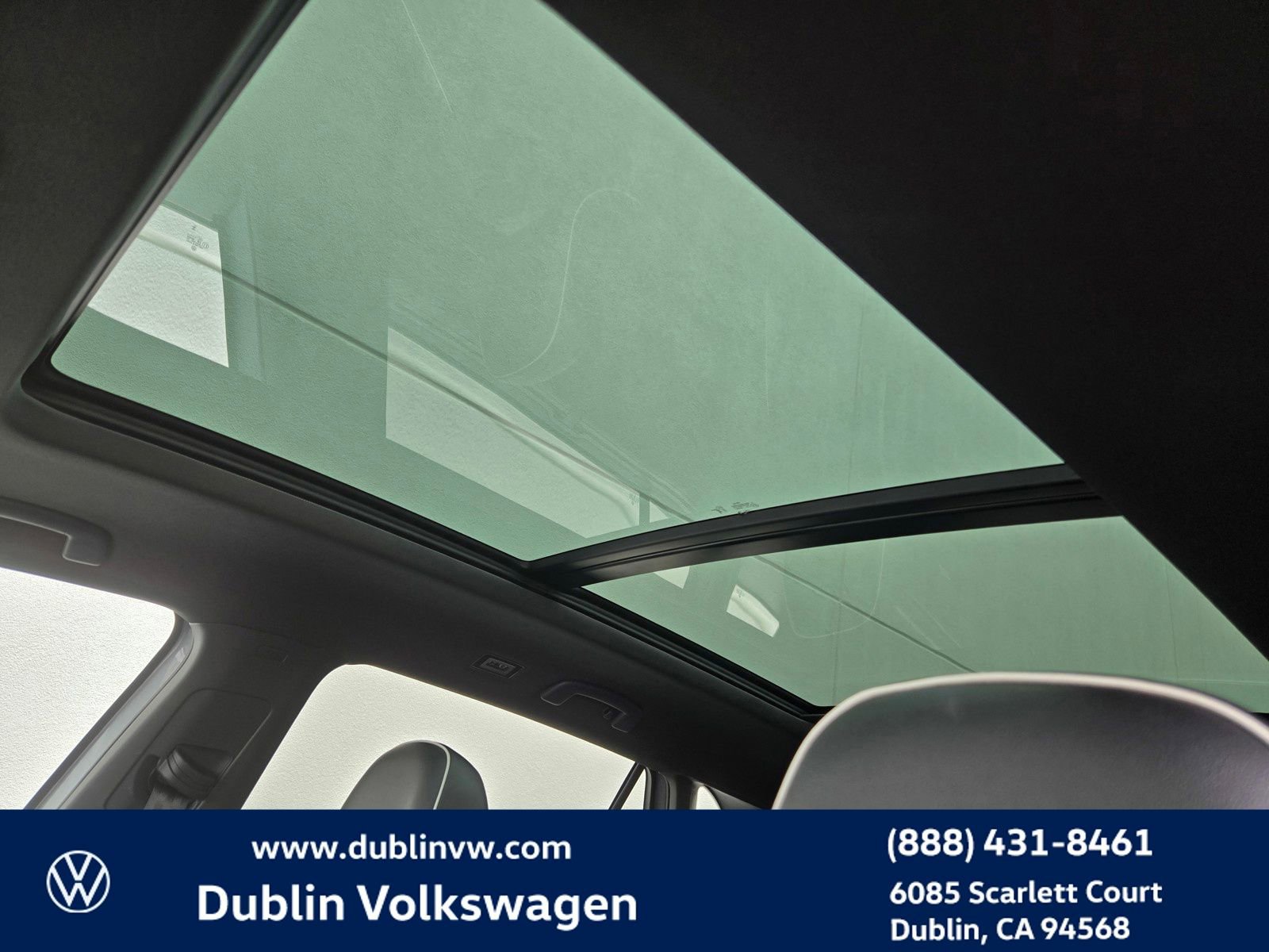 Certified 2024 Volkswagen Atlas Cross Sport SEL Premium R-Line image 19