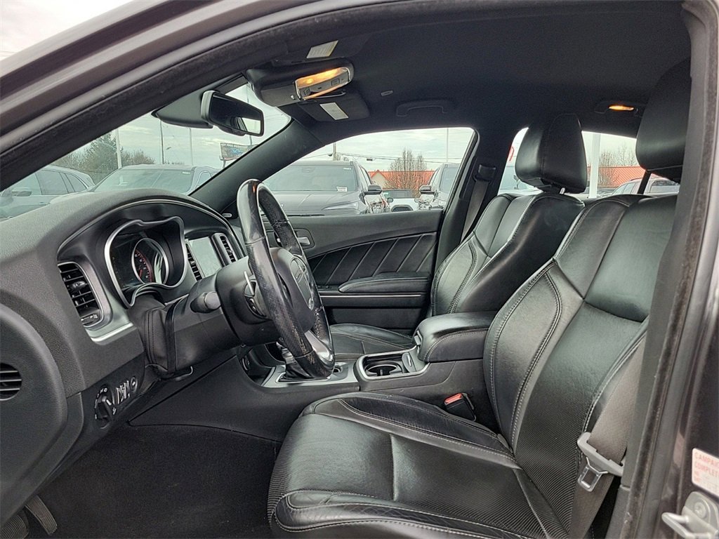 Used 2018 Dodge Charger R/T w/ Plus Group image 15