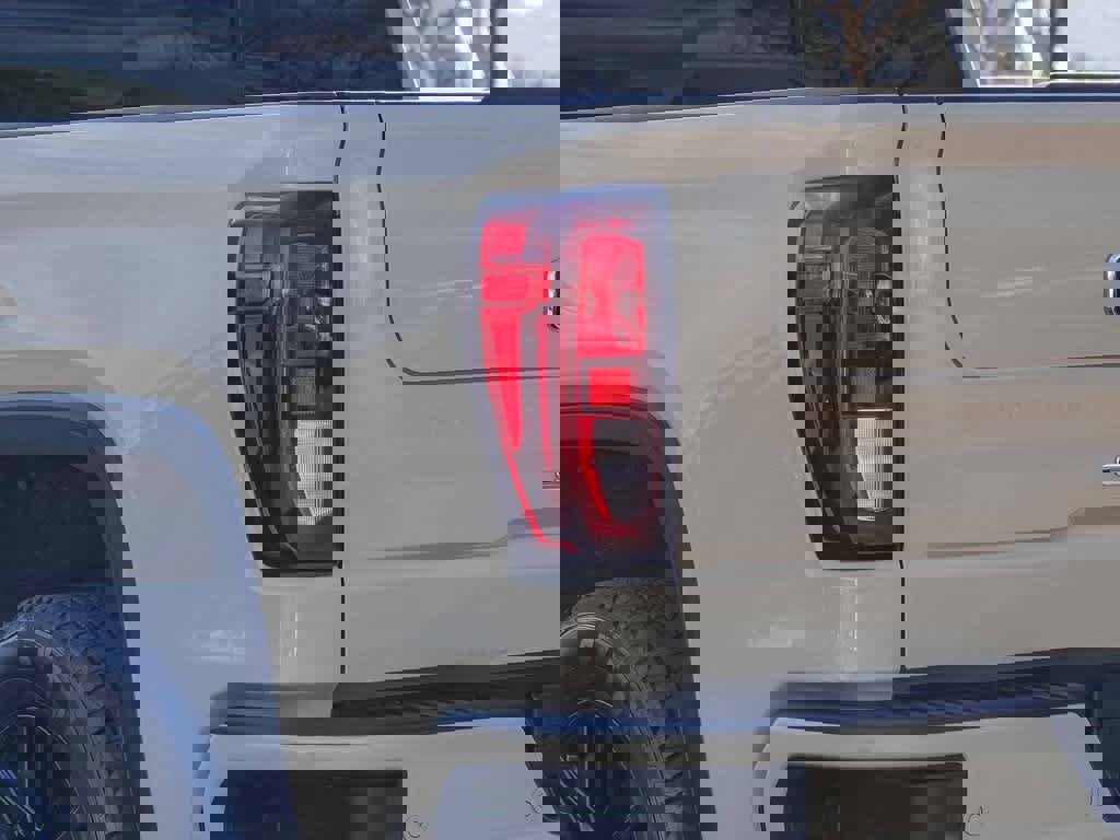 Used 2022 GMC Sierra 1500 Elevation w/ Elevation Premium Package image 7