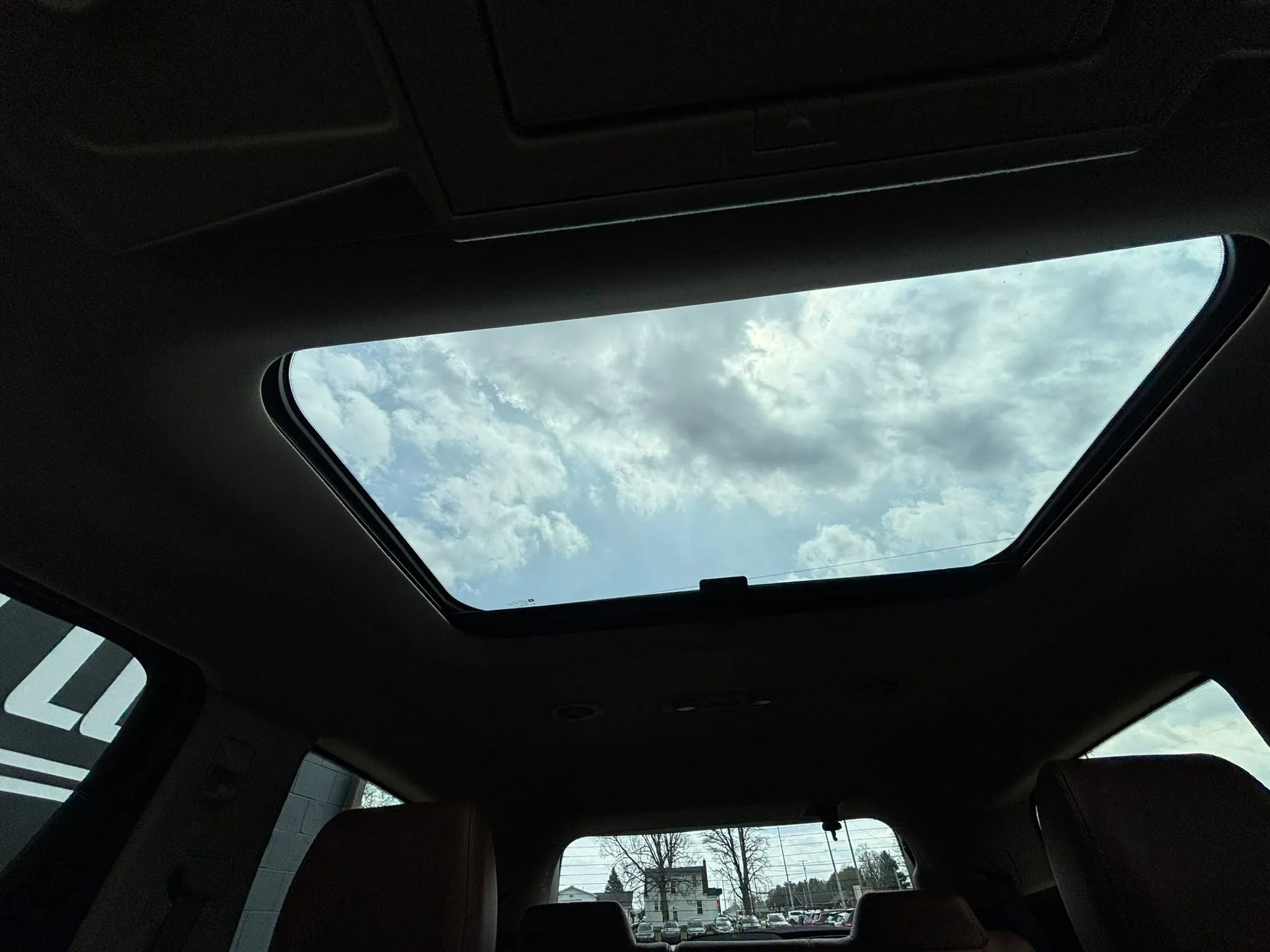 Used 2015 Chevrolet Traverse LTZ image 27