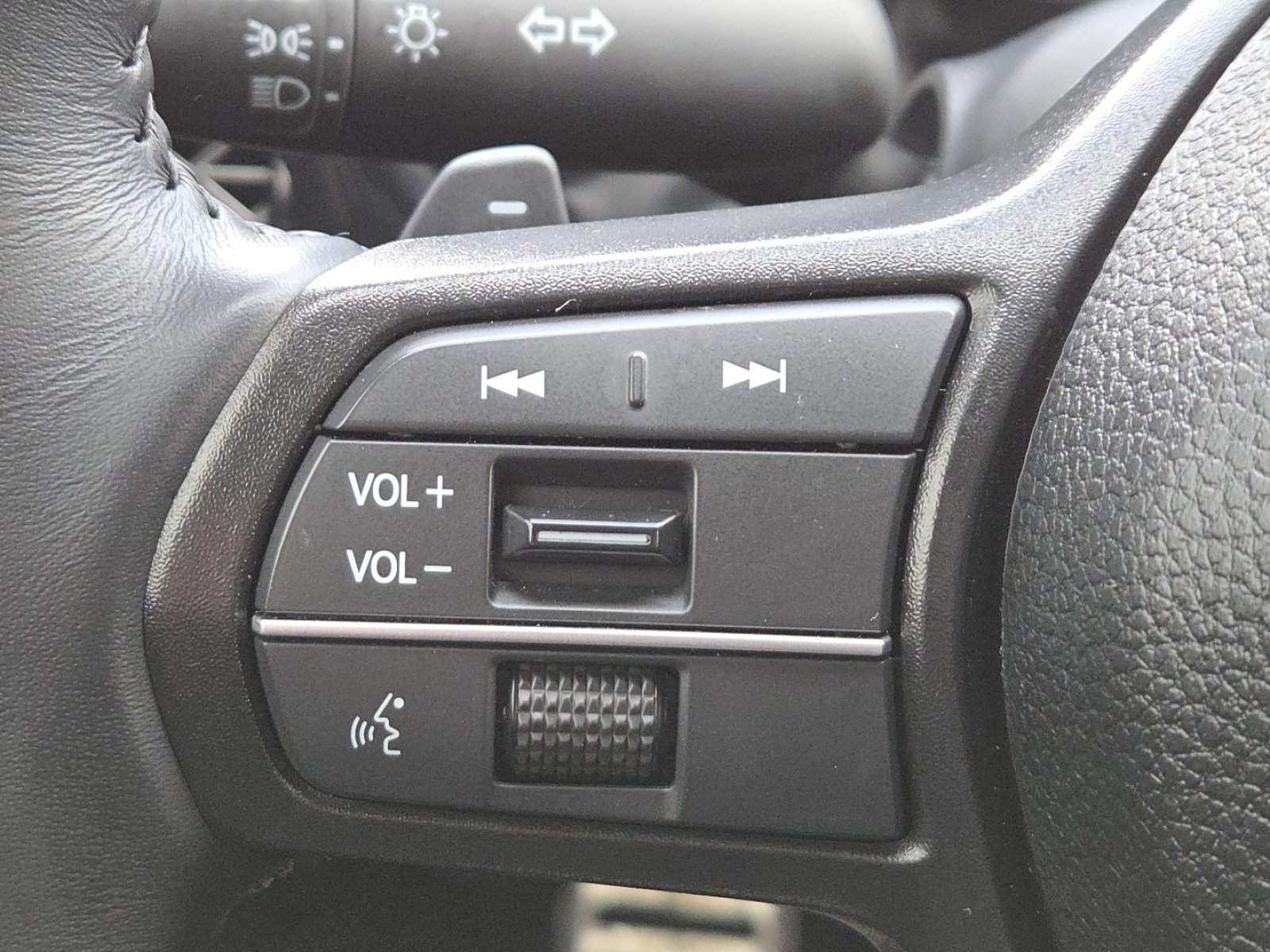 Used 2025 Honda Accord Sport image 33